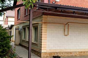 Дом, 220 м², 3 эт.